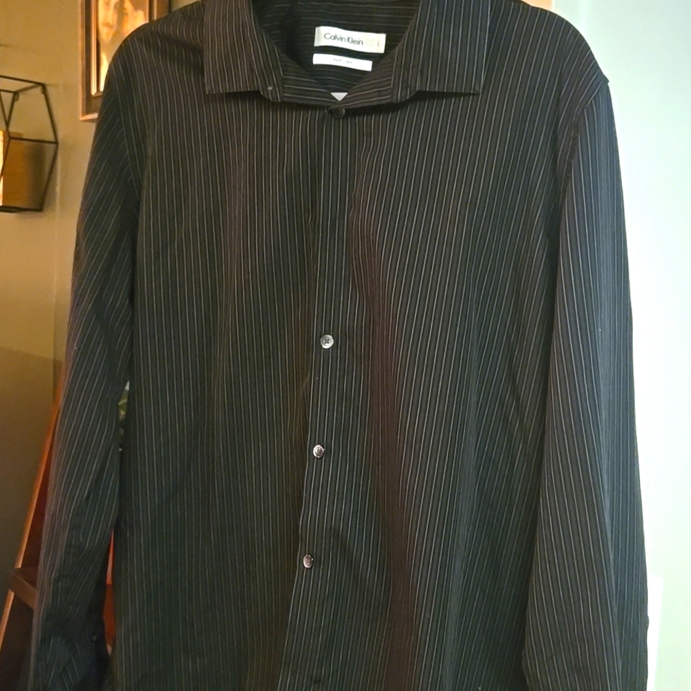 Calvin Klein Non Iron dress shirt, Large NWOT
